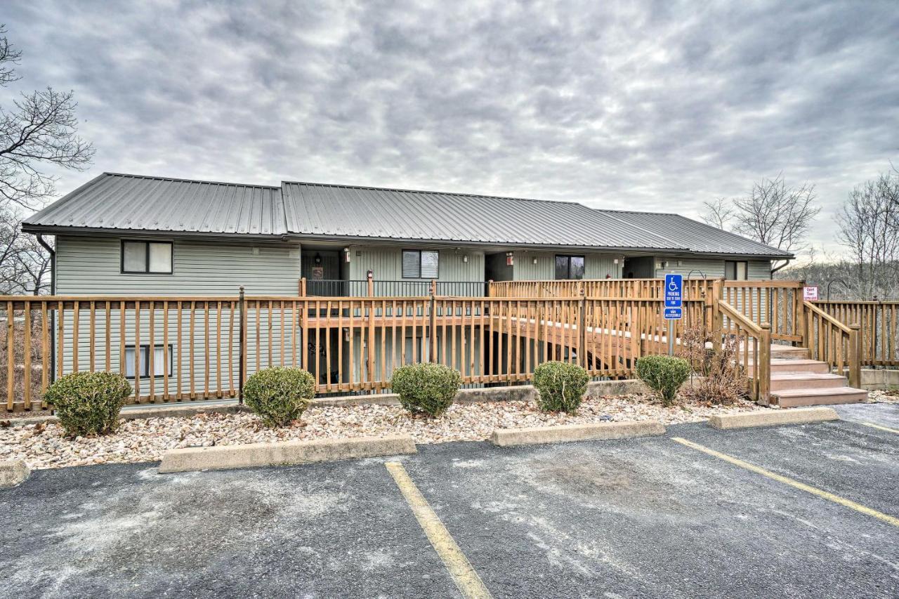 Branson West Condo With Balcony And Resort Amenities 外观 照片